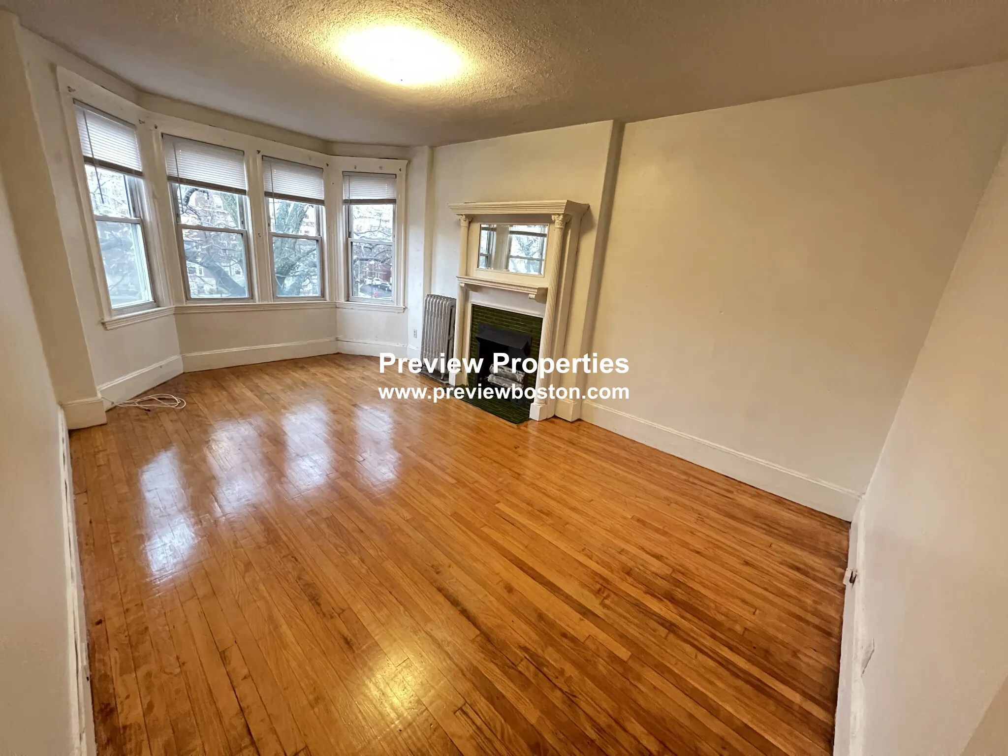 1377A Commonwealth Ave, Allston