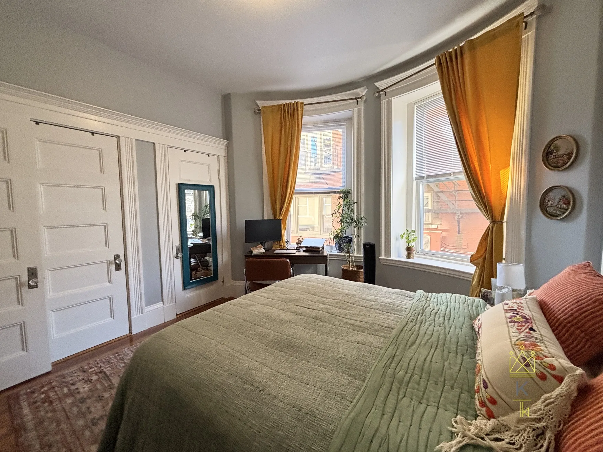 1569 Beacon St, Brookline
