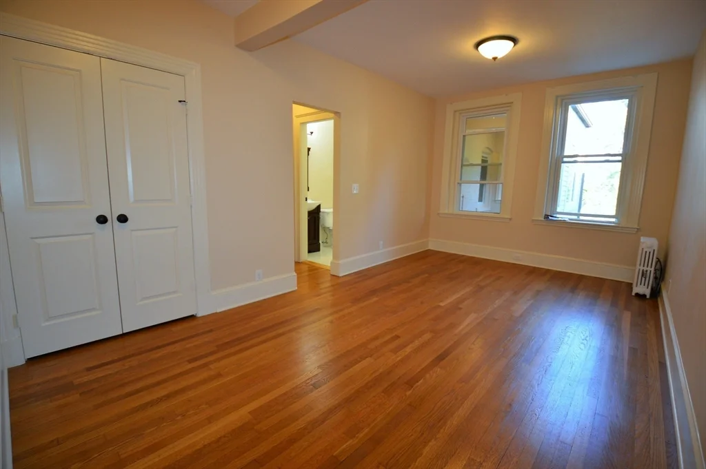 35 Saint Paul St, Coolidge Corner