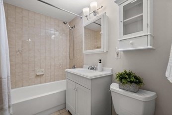 51 John St, Brookline