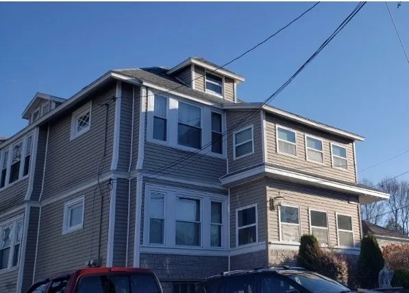 27-29 Vermont St, Methuen