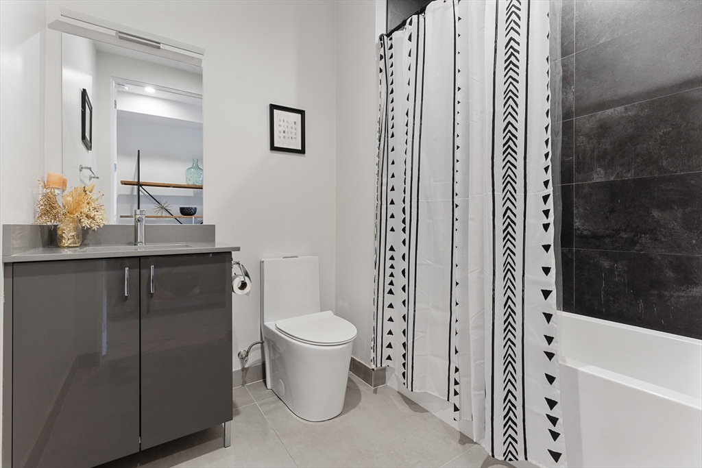 340 W 2nd St, South Boston