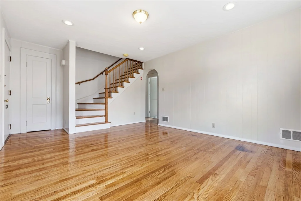 324 Lowel St, Peabody