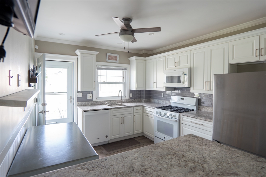 116 Derby Rd, Revere