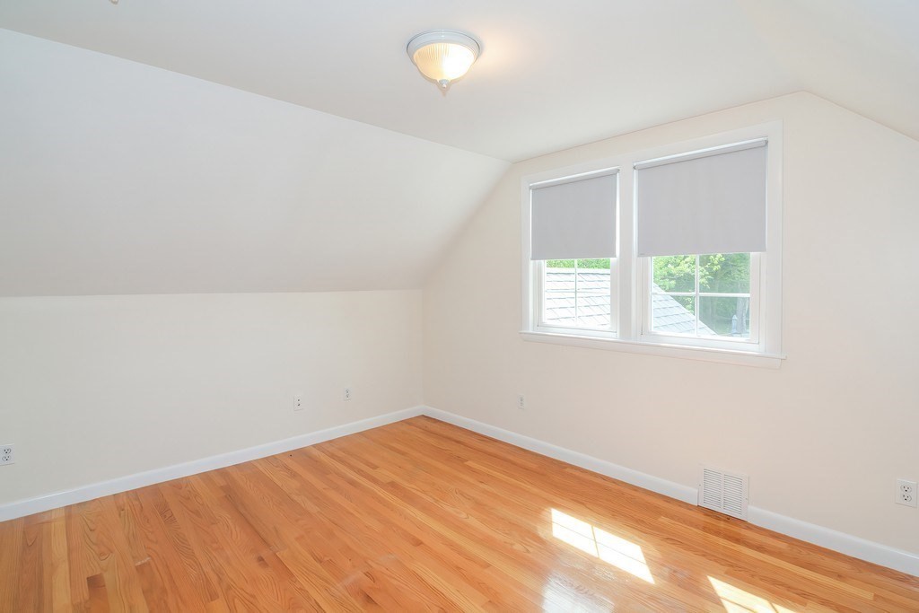 33 Robin Rd, Westborough