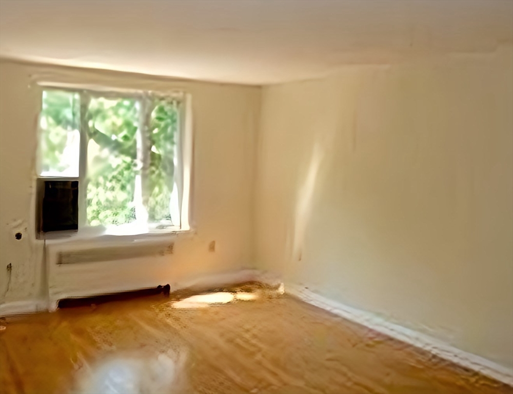 42 Dean Rd, Brookline