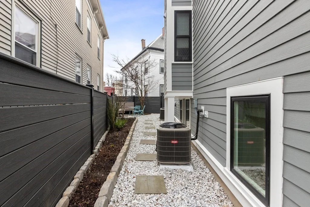 386 Windsor St, East Cambridge