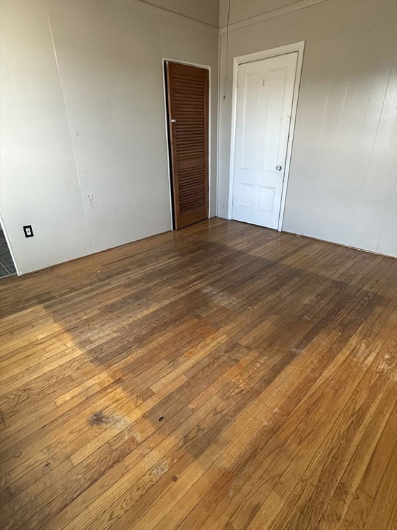 47 Hathaway St, Fall River