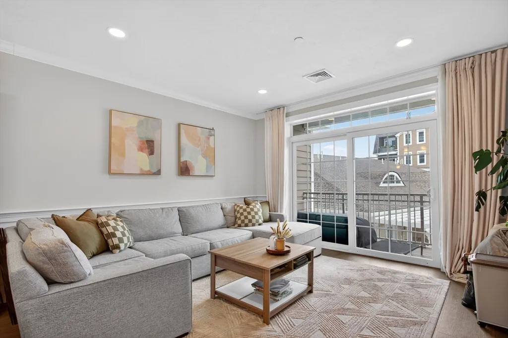 320 Middlesex Ave, Wellington