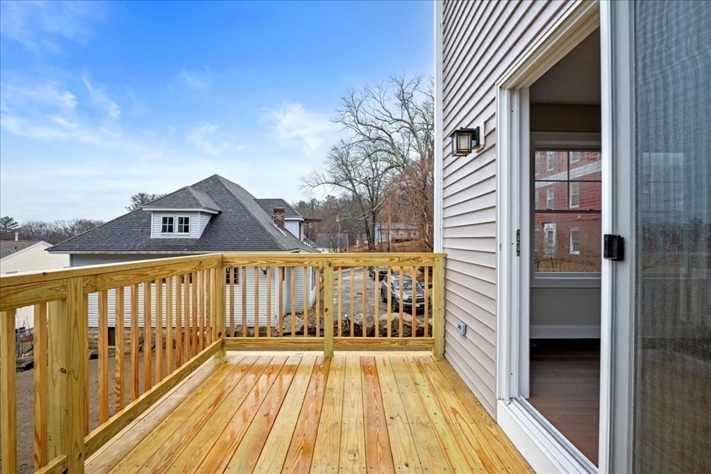 33 Third St, Worcester