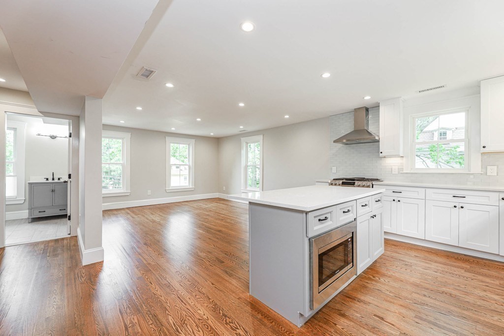 52 Maple St, Hyde Park