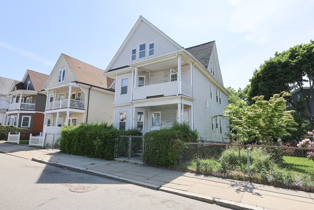 67 Willowwood St, Dorchester