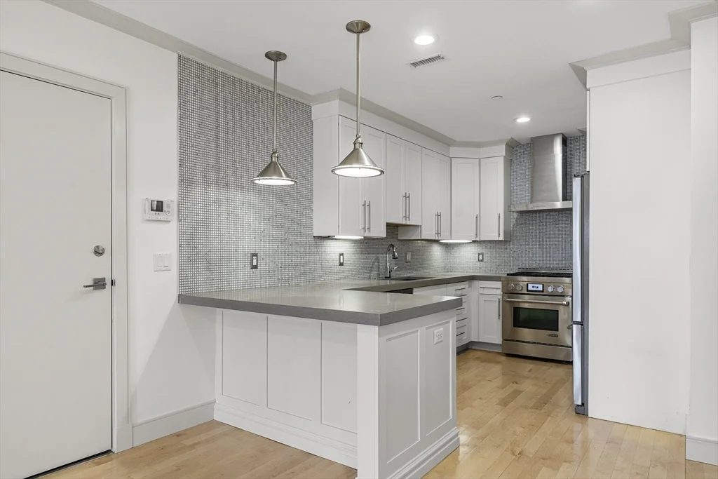 542 Dorchester Ave, South Boston