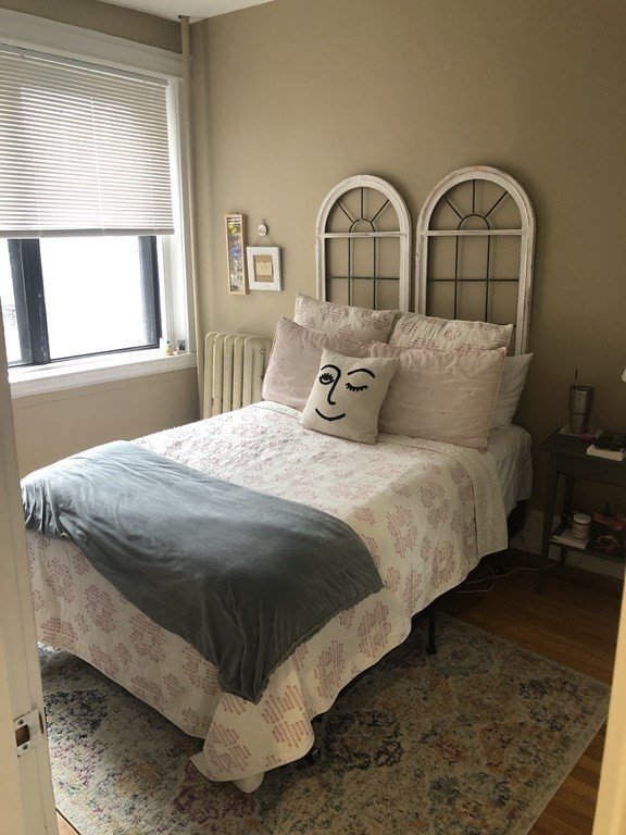 137 Peterborough St, Fenway