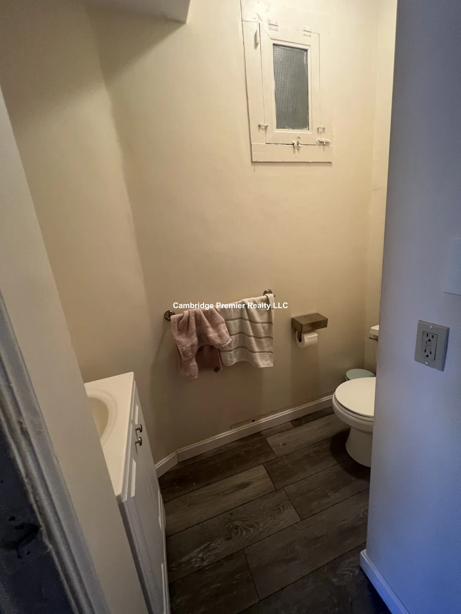 2 Evergreen Sq, Spring Hill