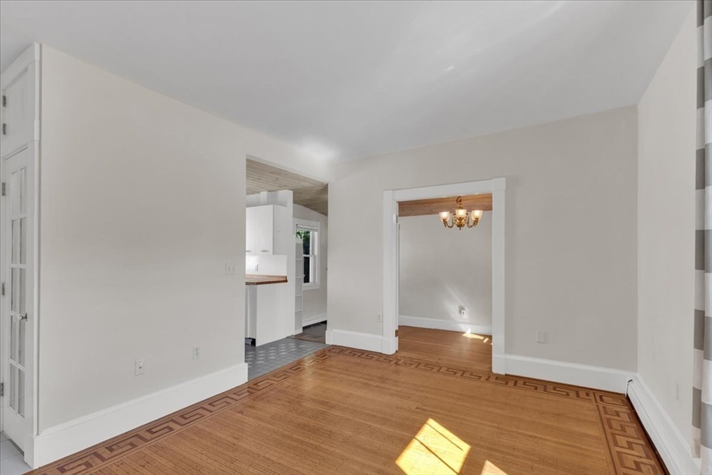 325 Western Ave, Riverside