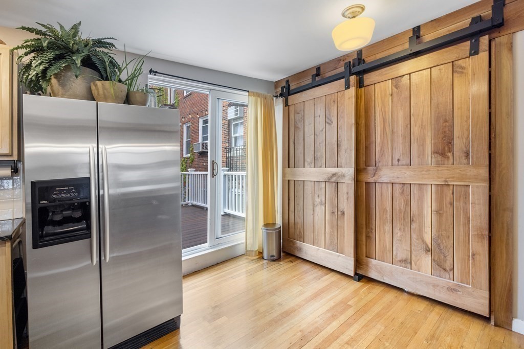 327 Sumner St, East Boston