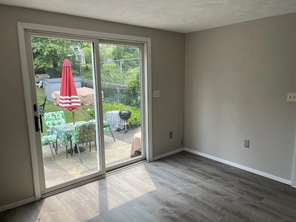 744 Boylston St, Back Bay