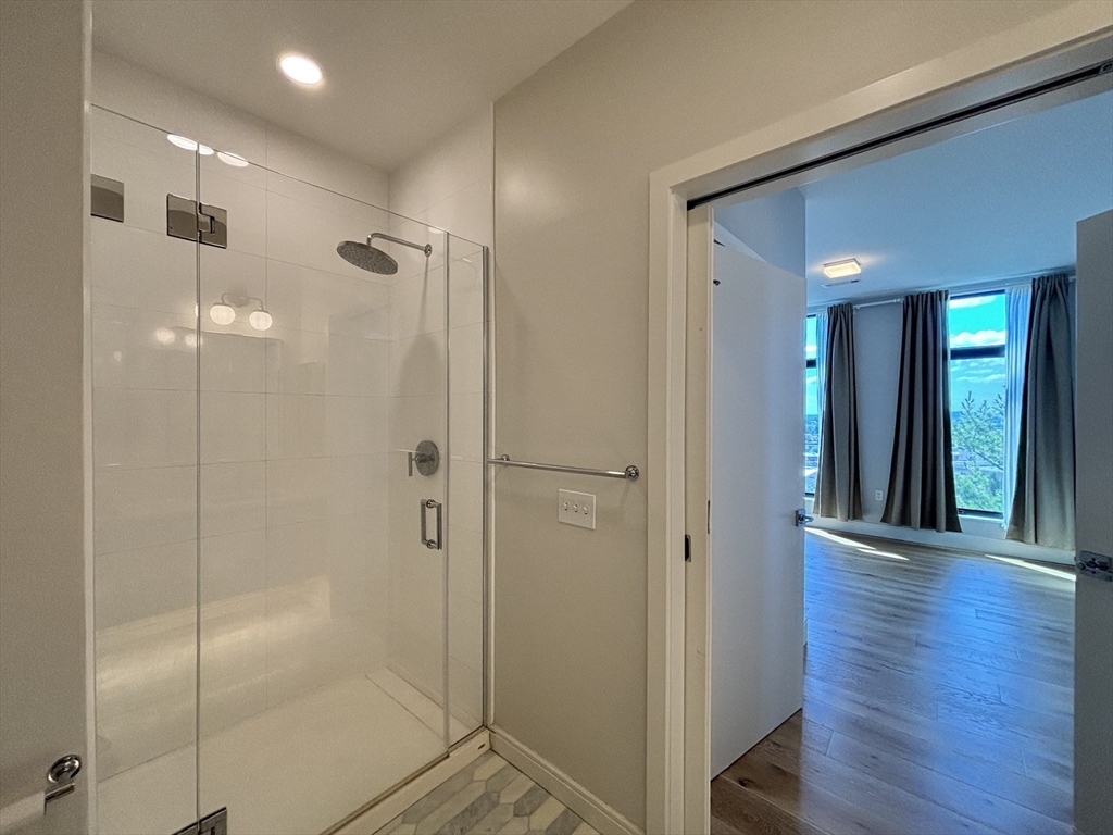 191 Washington St, Brighton