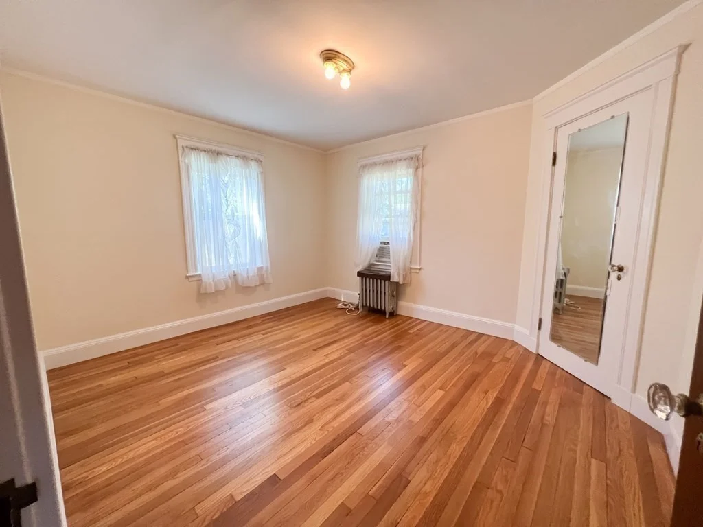 15 Ledyard, Wellesley