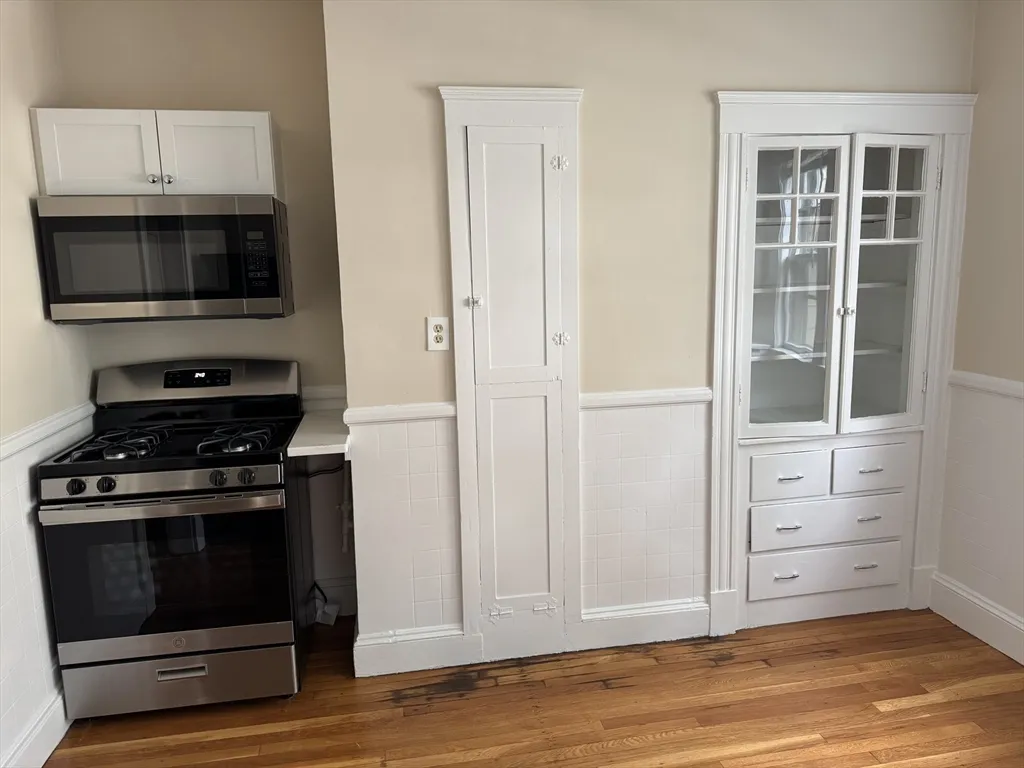 106 Kenoza Ave, Winnekenni Park