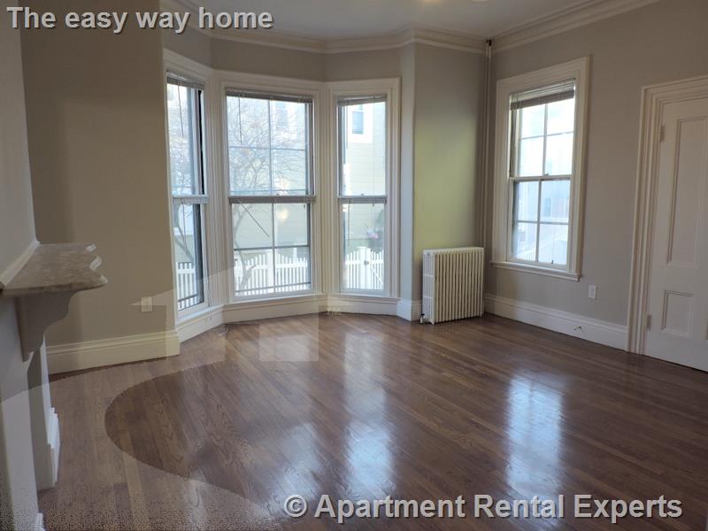 13 Pleasant St, Central Square