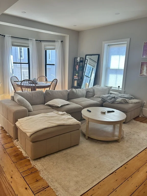 3 Bartlett, Charlestown