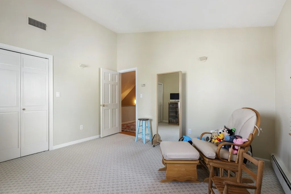 17 Gilbert St, Newton