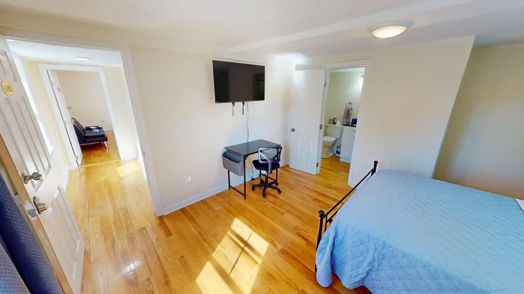 266 Webster St, Worcester