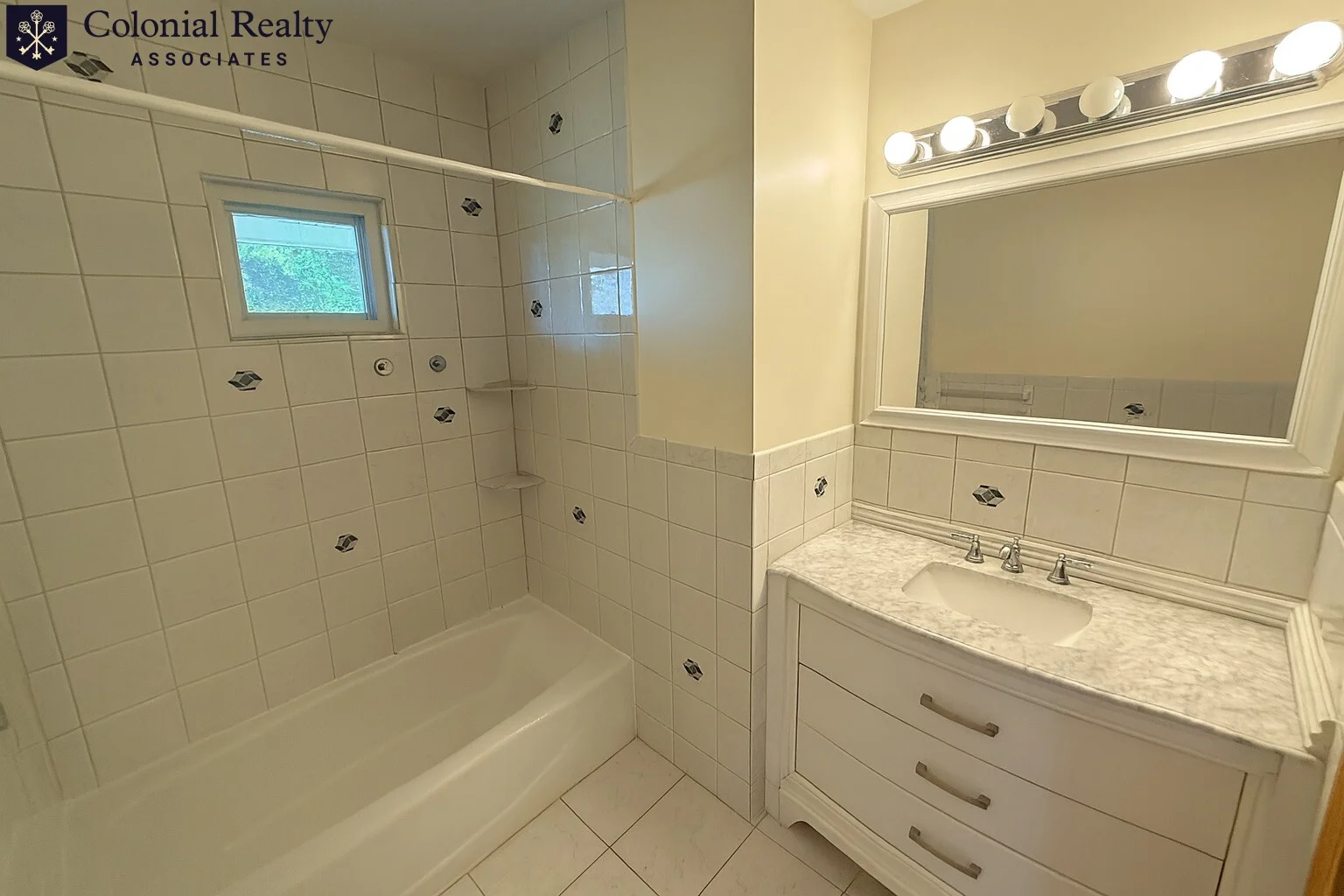 83 Putnam St, East Watertown