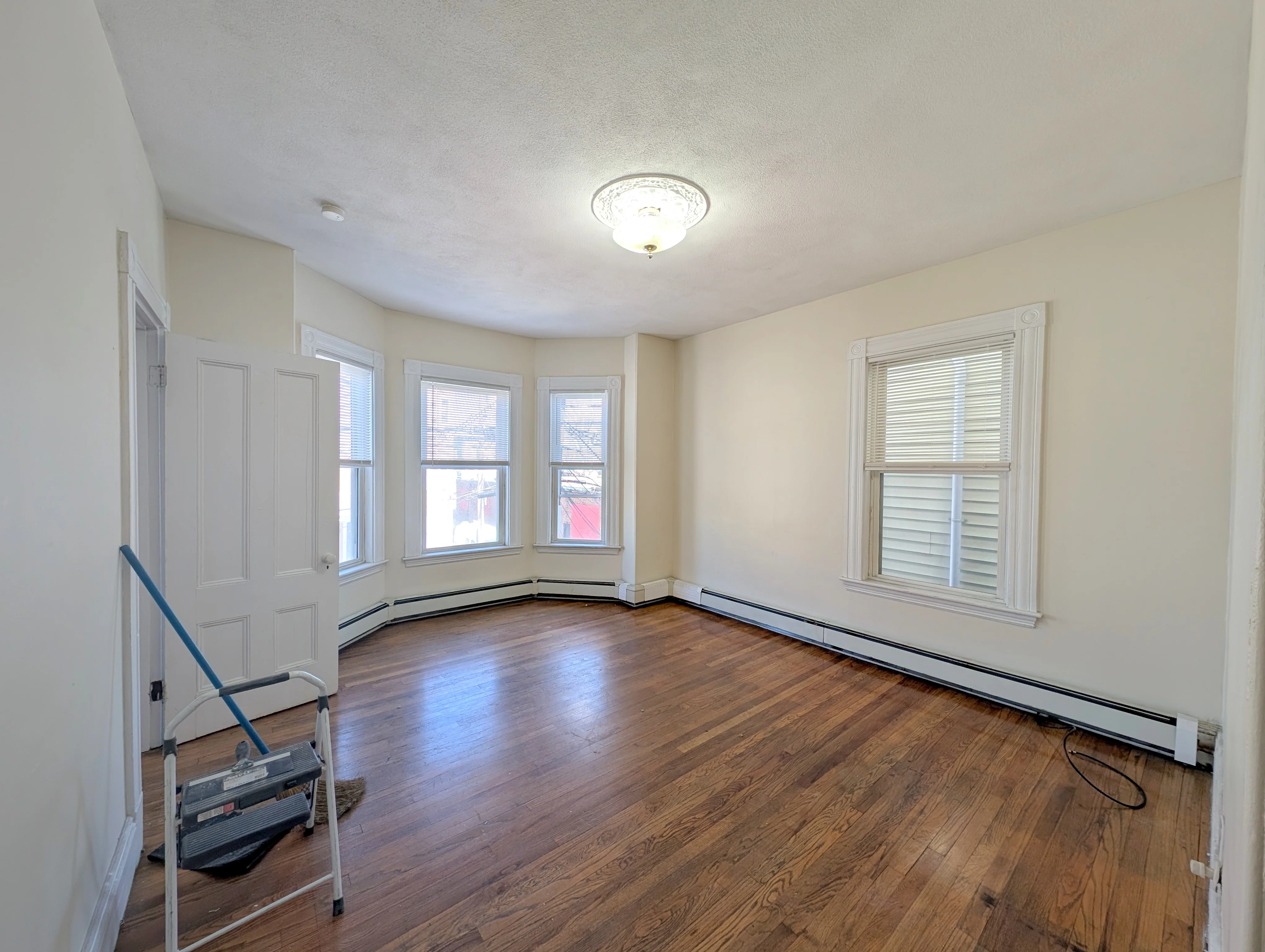 392 Washington St, Ward Two