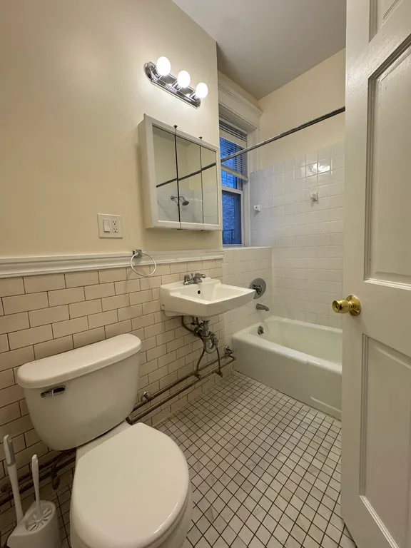 168 Beacon St, Back Bay