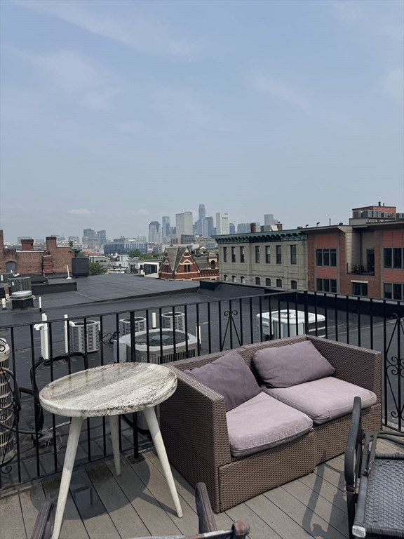 389 W Broadway, South Boston