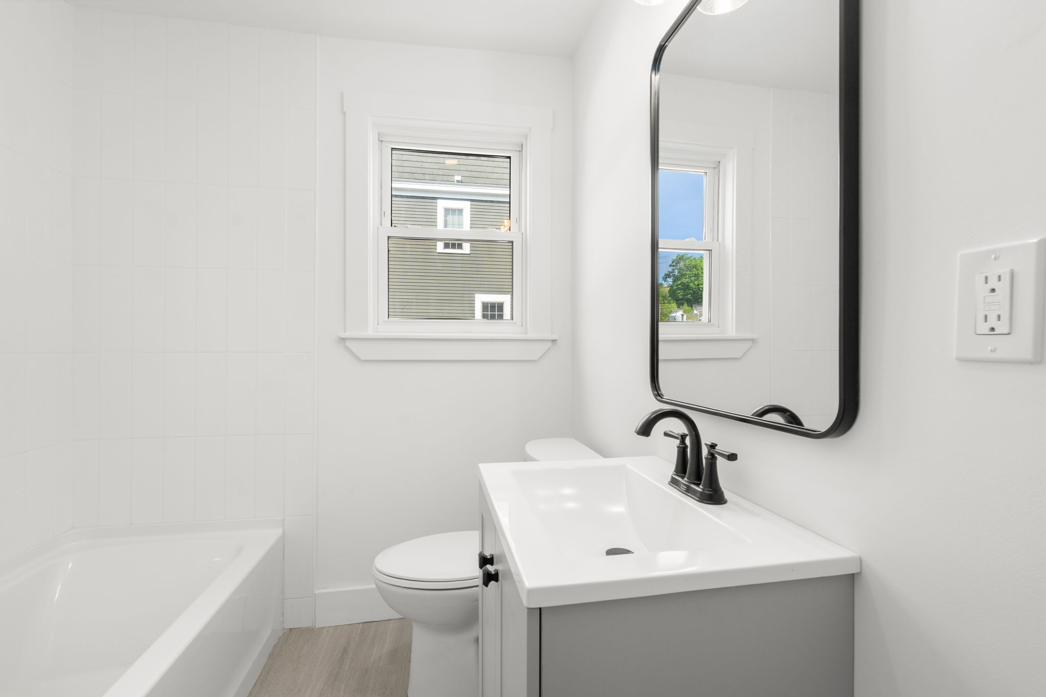 29 Beaconwood Rd, Newton Highlands