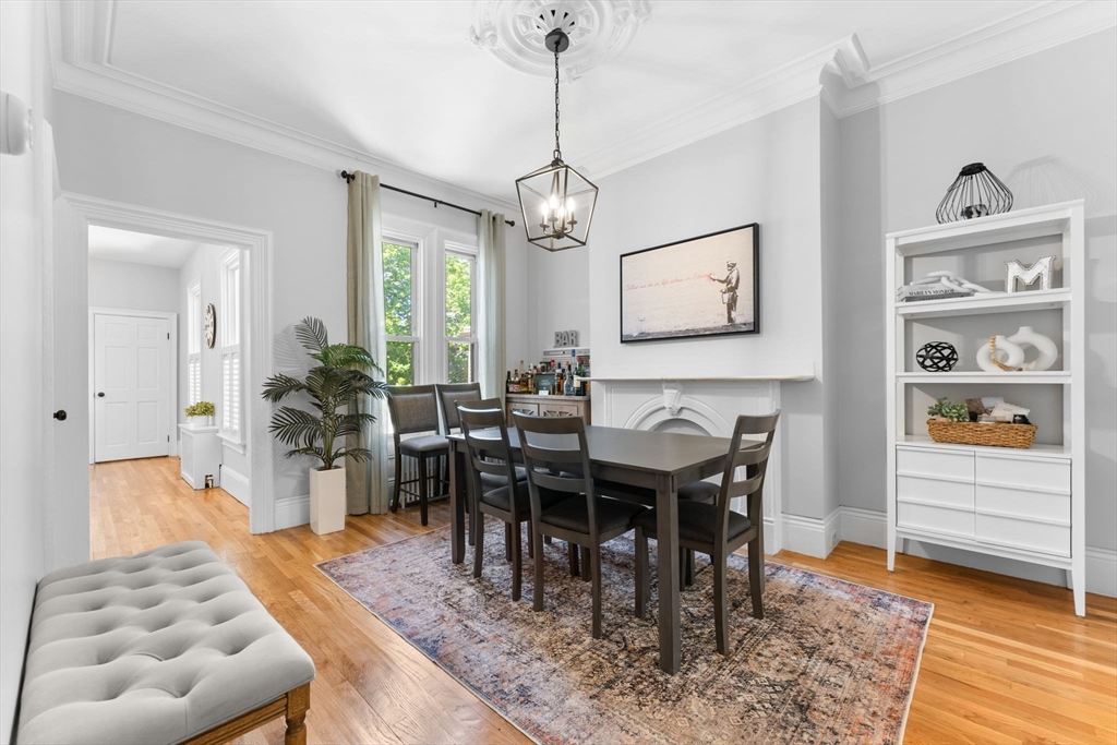 9 Gates St, South Boston