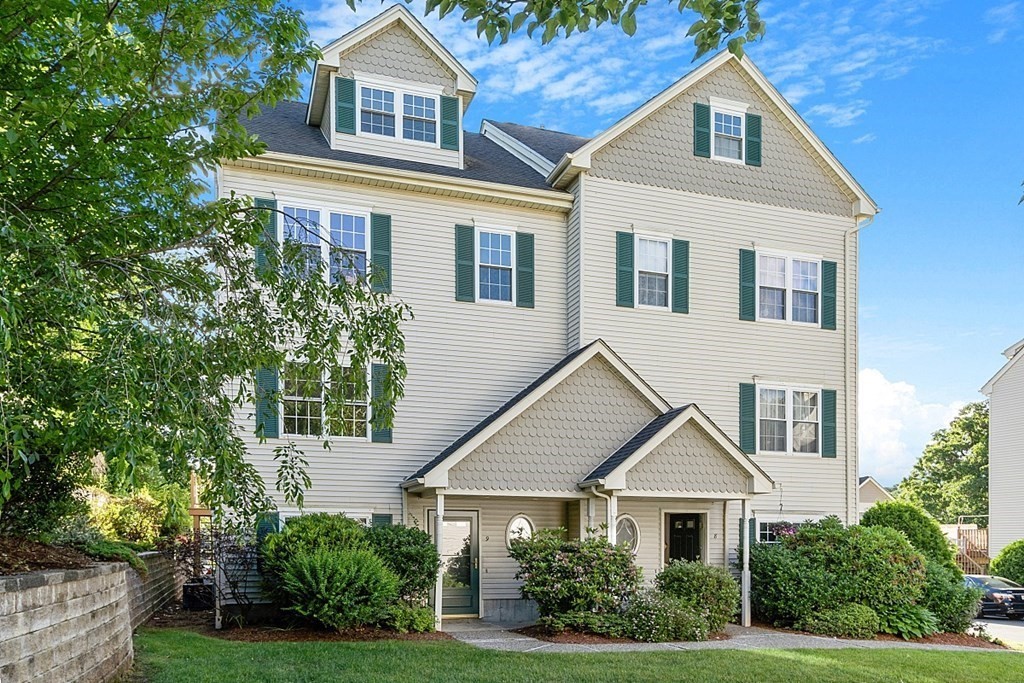 67 N Quinsigamond Ave, Shrewsbury