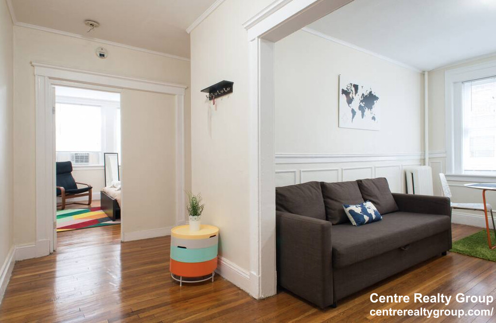 240 Kelton St, Allston