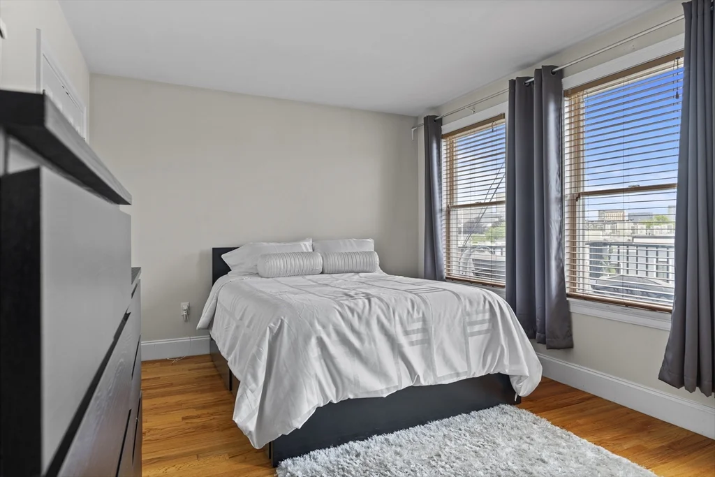 320 W Broadway, South Boston