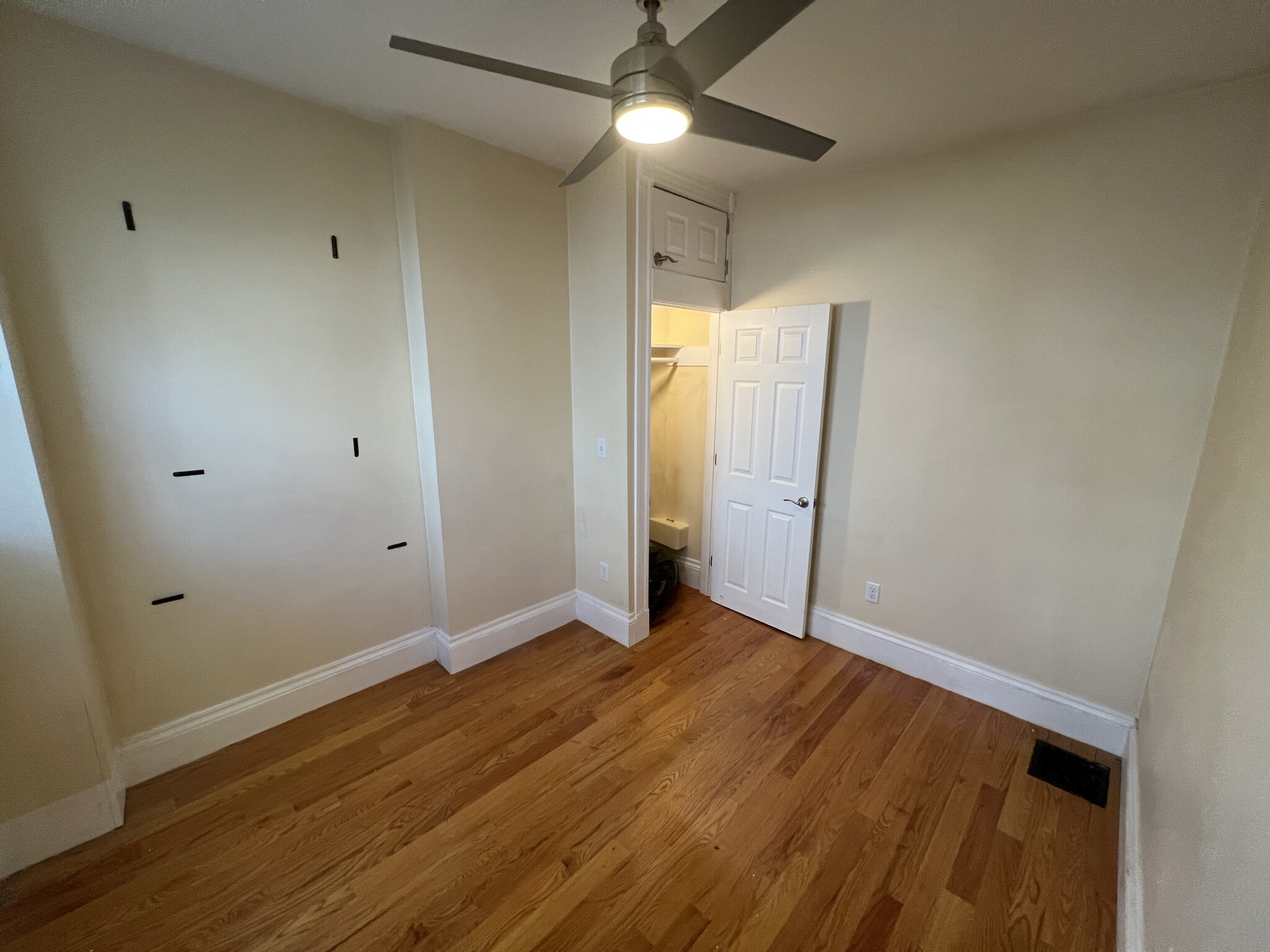 89 Morrison Ave, Powder House Square