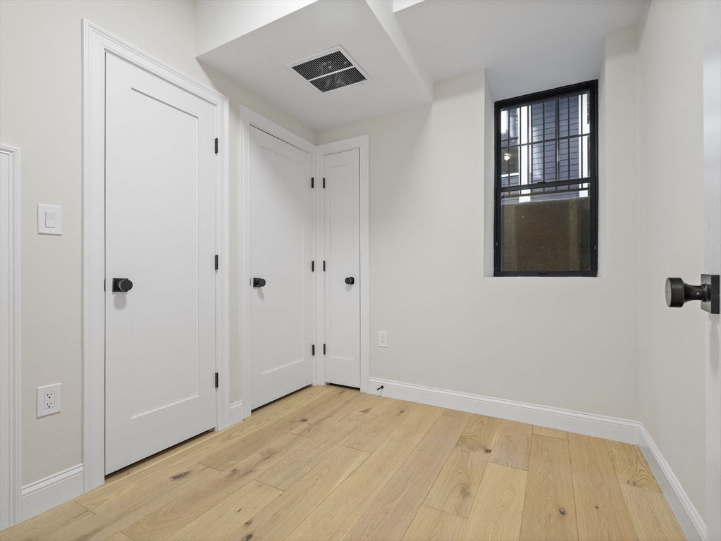 48 Woodward, South Boston