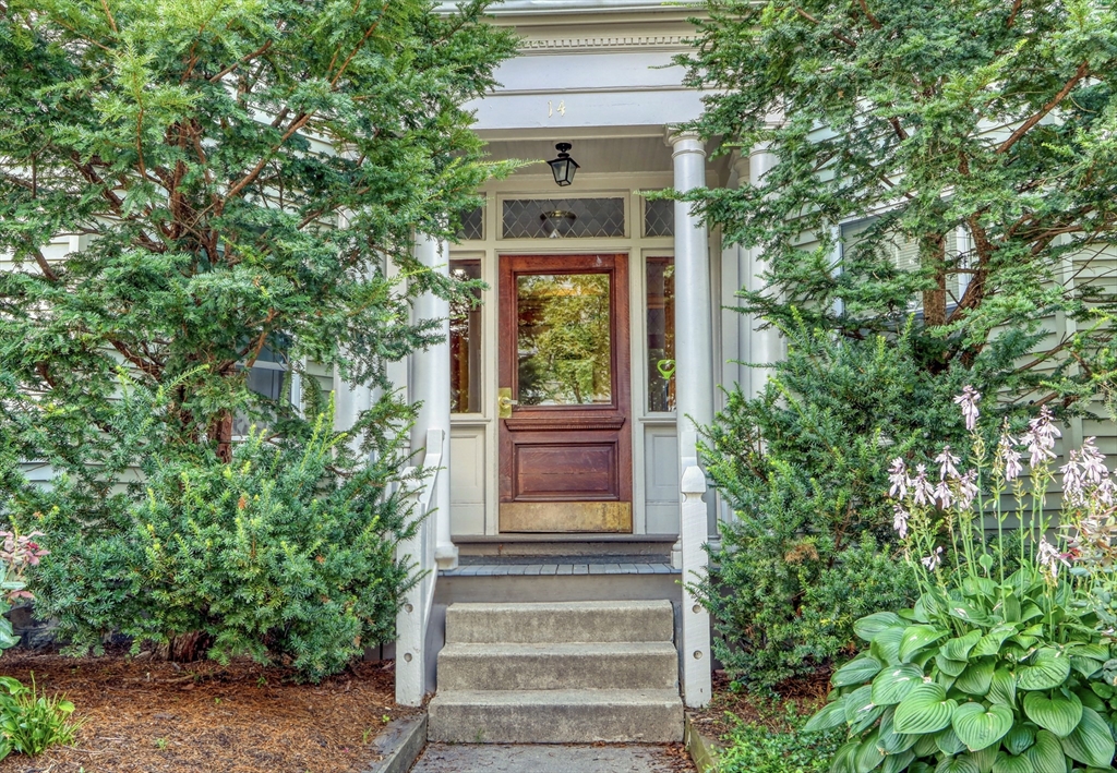 14 Holton, West Medford