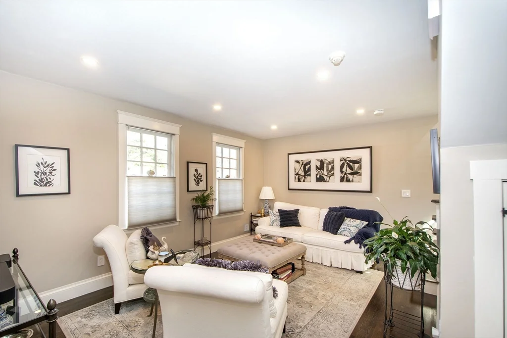 108-110 Elm St, Cohasset