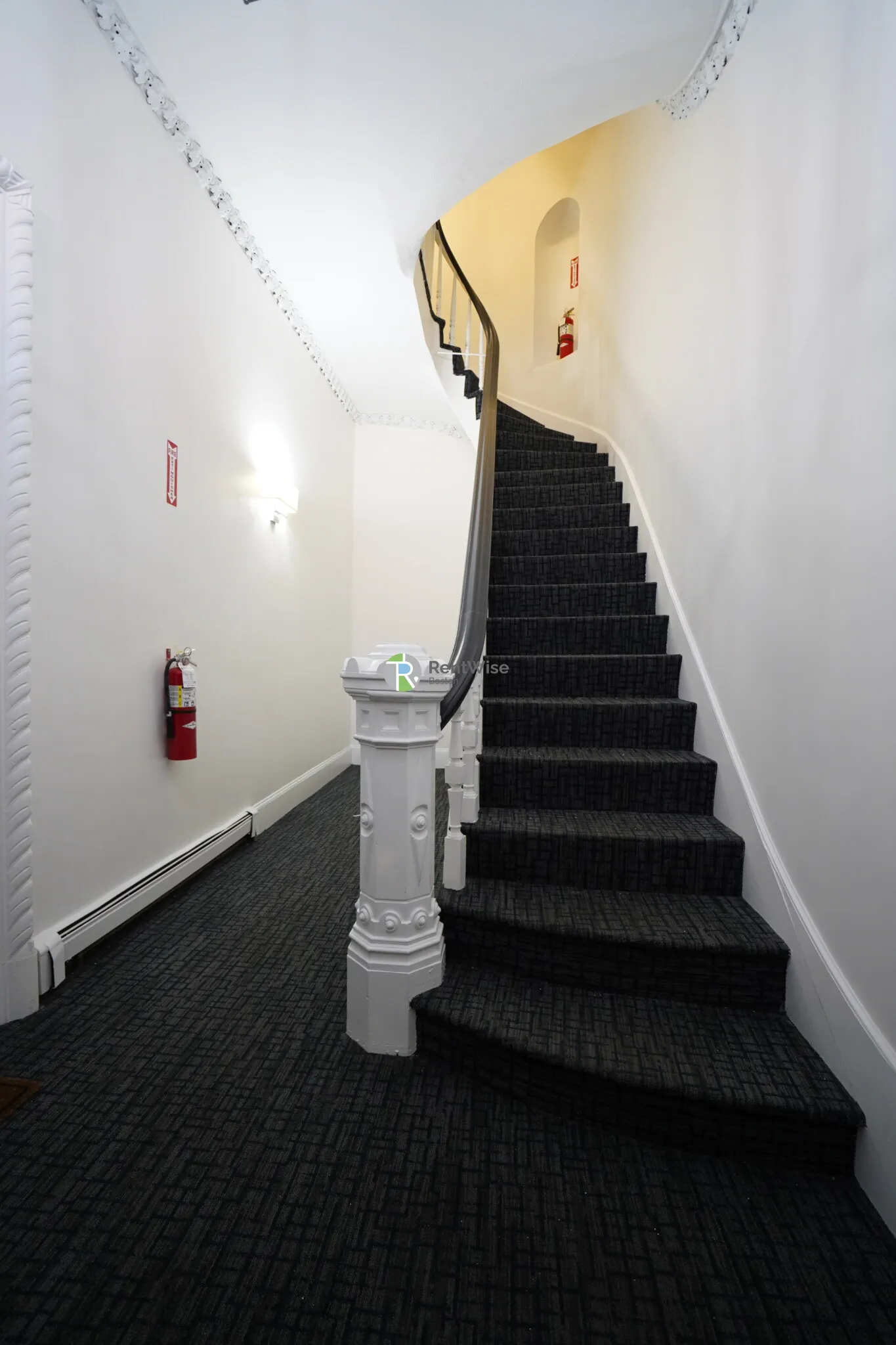 521 Massachusetts Ave, Roxbury