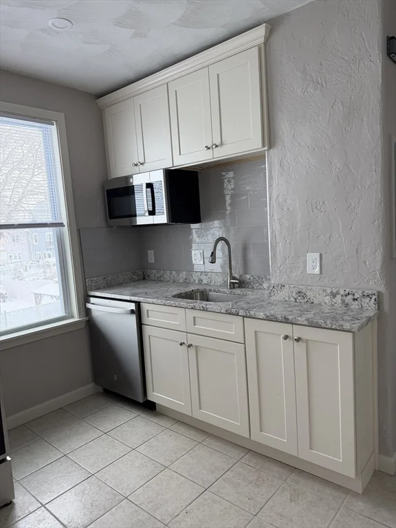 106 Malden St, Everett