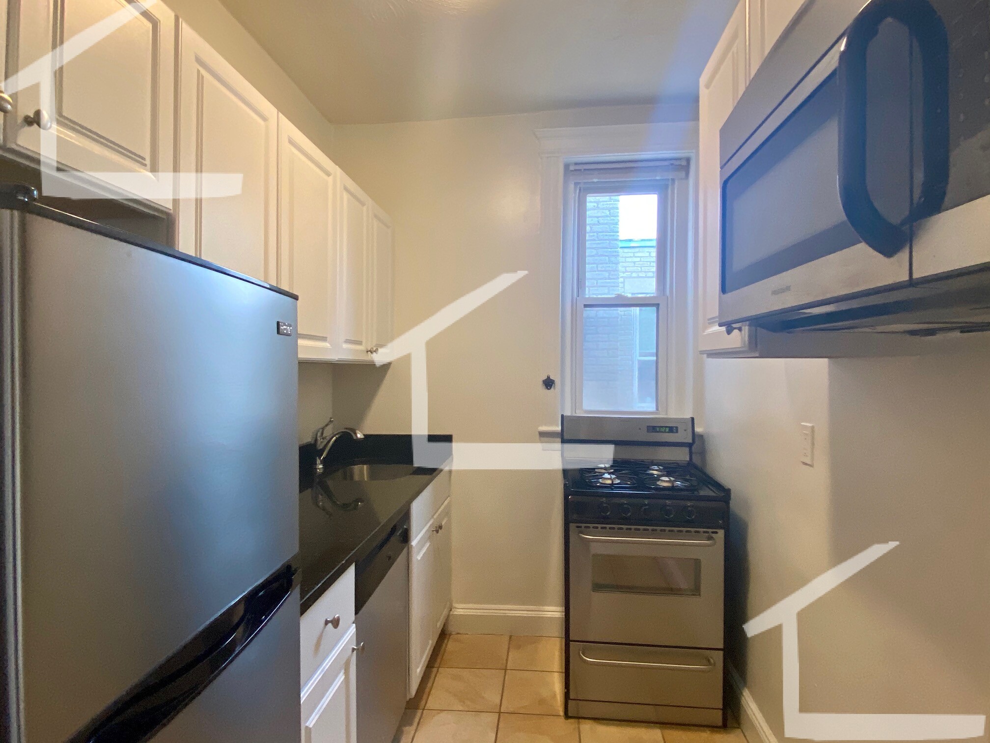 82 Brainerd Rd, Allston