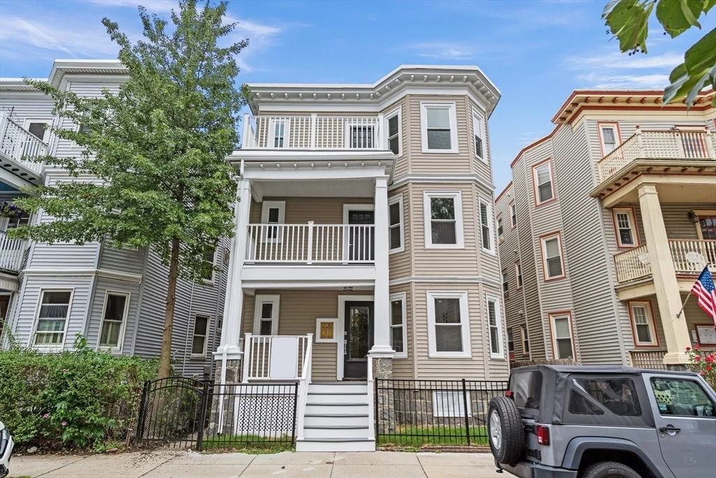 16 Hallam St, Dorchester