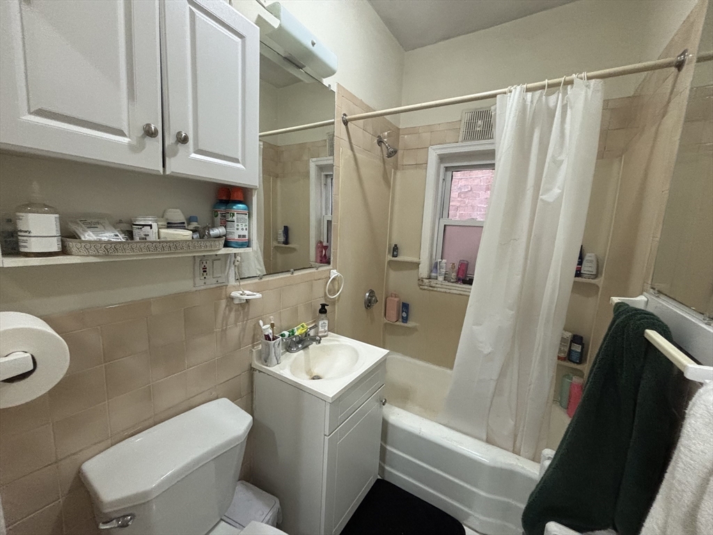 35A Harvard Ave, Brookline Village