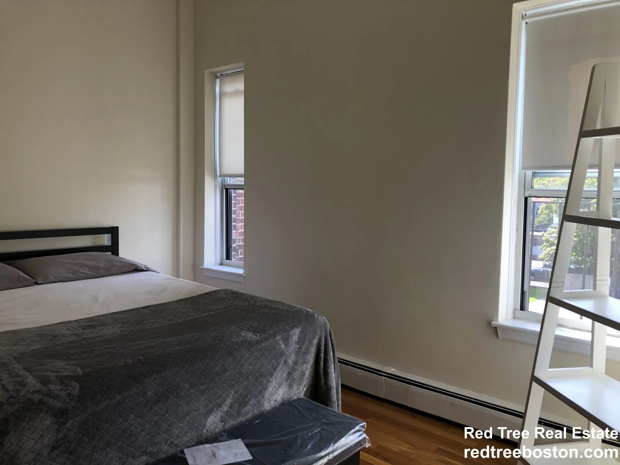 176 North Beacon St, Brighton