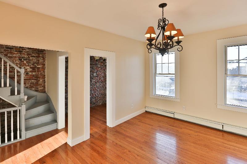 82 Bremen St, East Boston