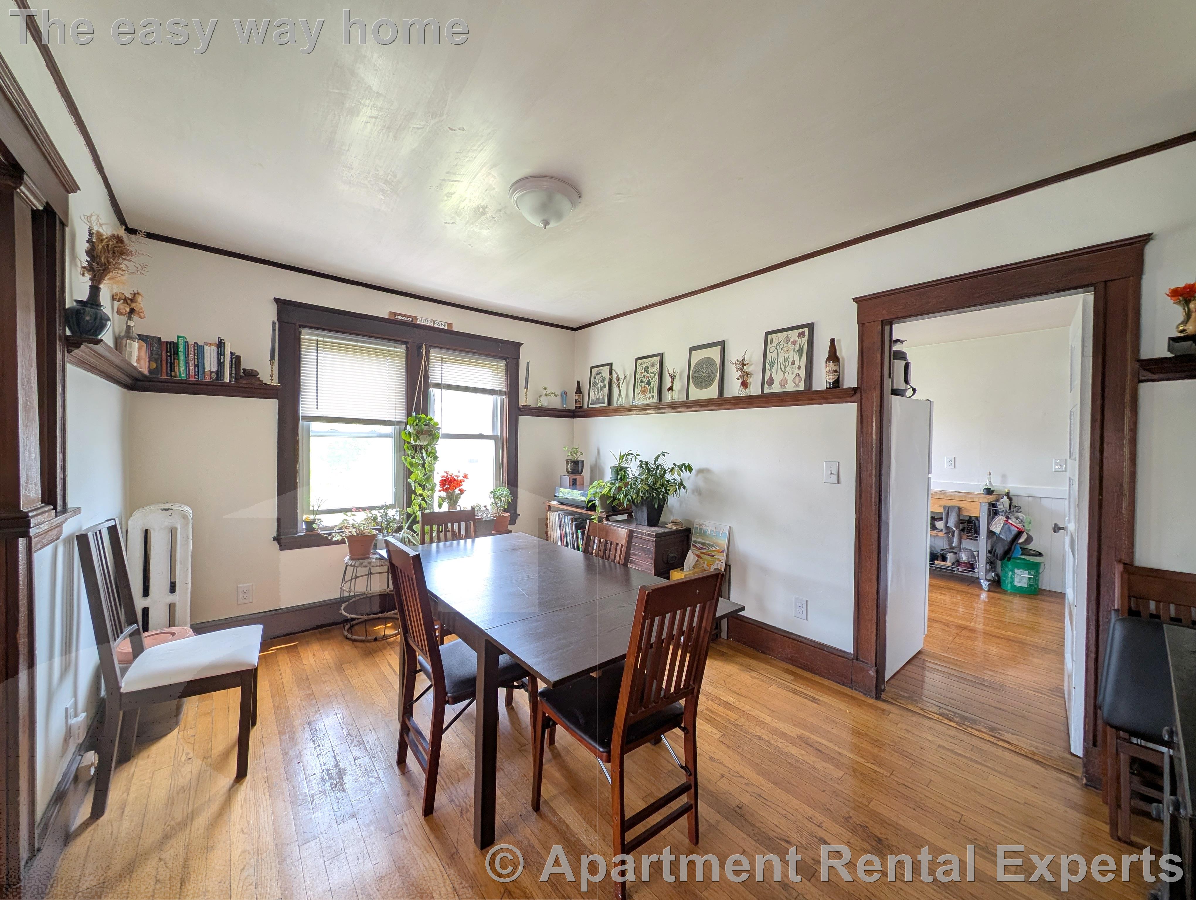 998 Broadway, Davis Square